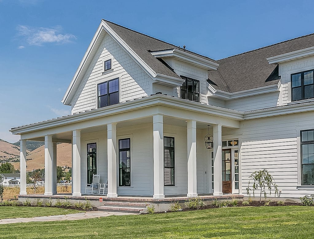 Modern Farmhouse has been a popular style for Texas homebuilders.